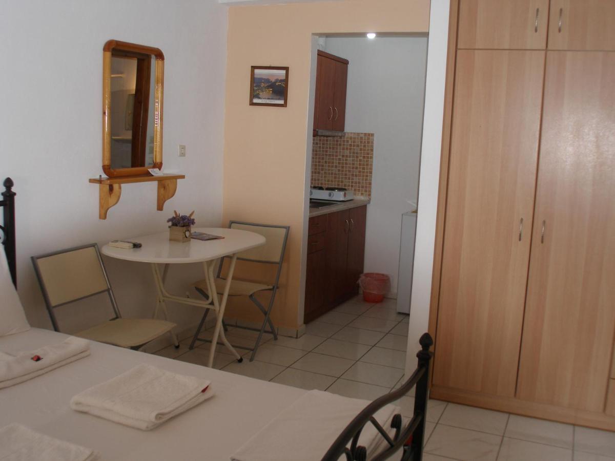 Efi Apartments Myrina Exteriér fotografie